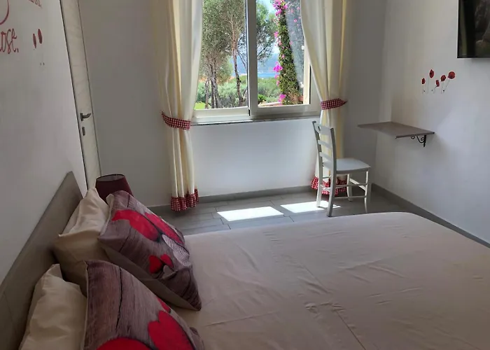 Isola Mia Nocleg ze śniadaniem 3*